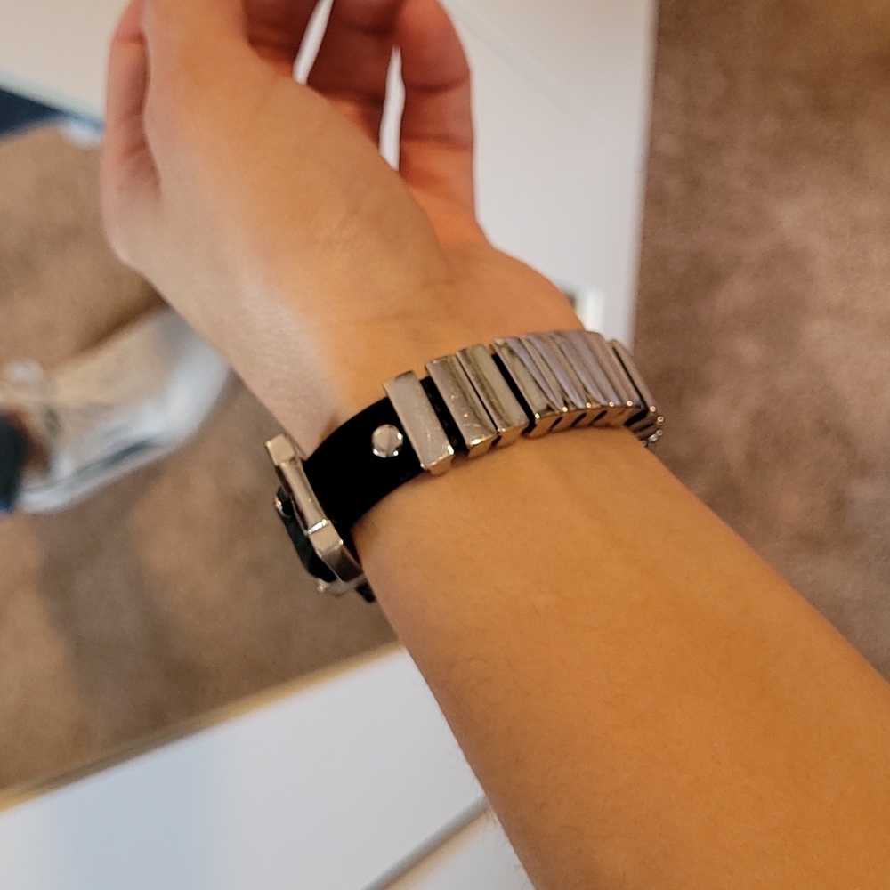 Black Vegan Leather and Metal Bracelet - Picture 5 of 6